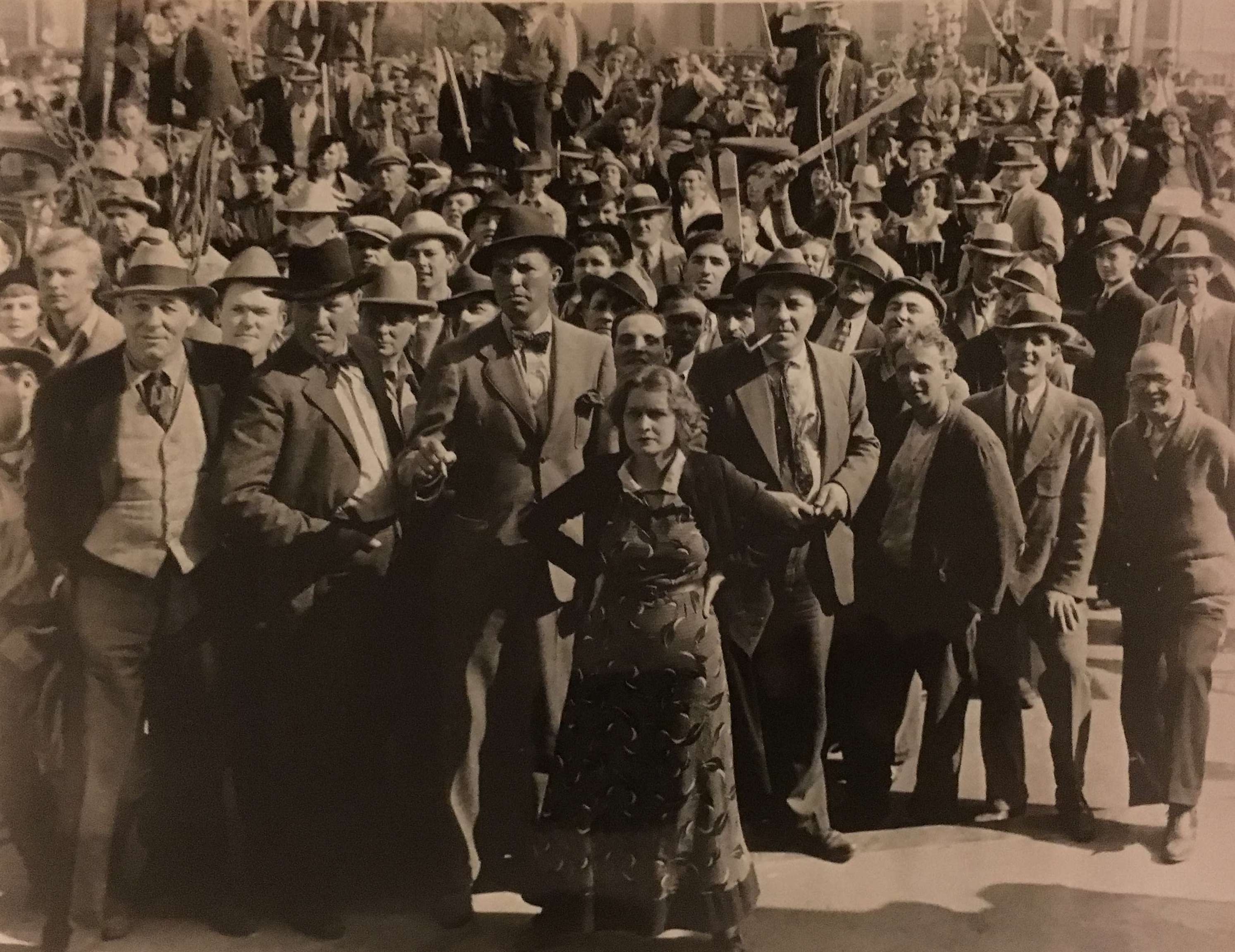 Fury (1936): Fritz Lang's First American Film, Grim Tale of Mob Psychology,  Starring Tracy, Sylvia Sydney, Walter Brennan (Oscar Nominee) | Emanuel Levy